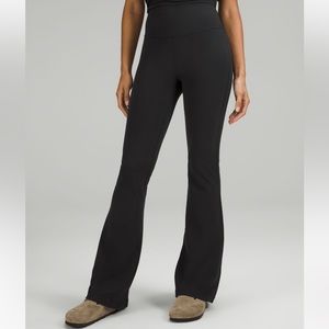 Groove Super-High Rise Flared Pant Nulu